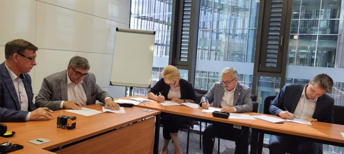 LGD Czarnoziem na Soli - Zawarliśmy umowę na realizację projektu "Odrębność kulturowa łączy obszary Wielkopolski i Kujaw"!